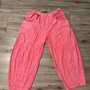 Free People ‘High Road’ linen barrel pants